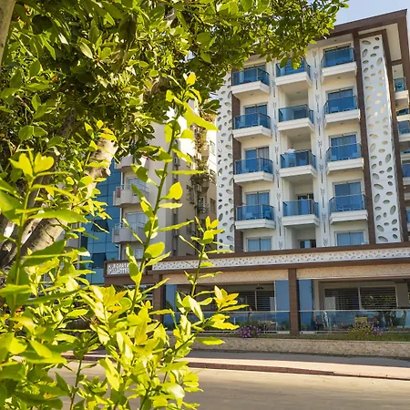 Hotel Kleopatra Life